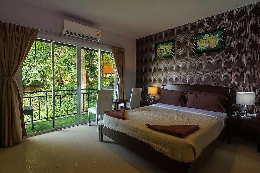 Phi Phi Mountain View Resort 2*, Islas Phi Phi Tailandia